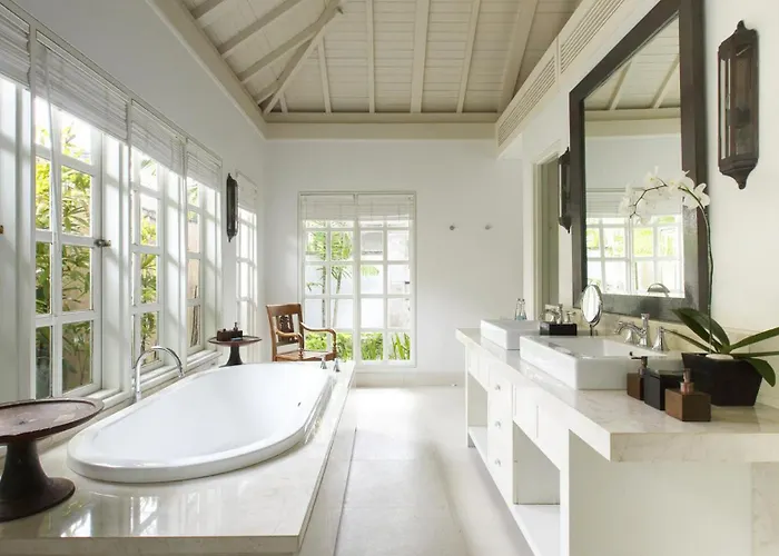 Tamarama Guest house *